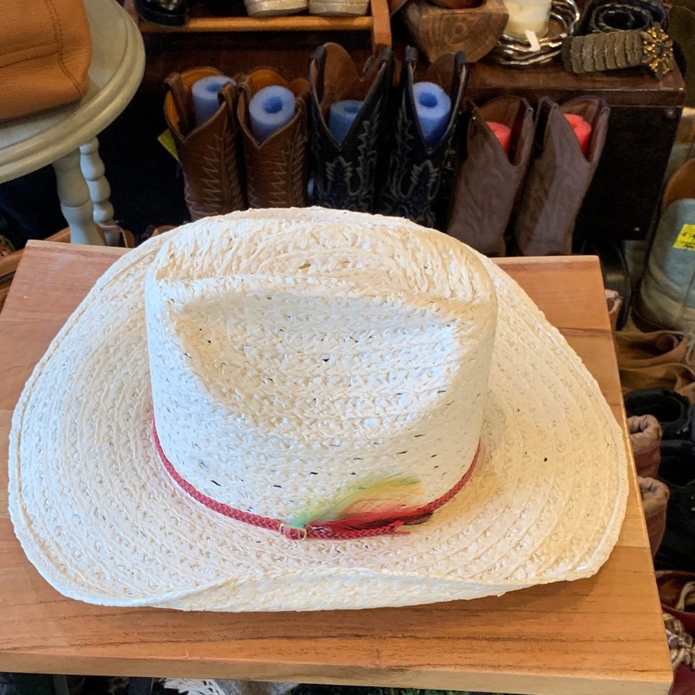 SMITHBILT White Straw Hat with Red Band and feather details